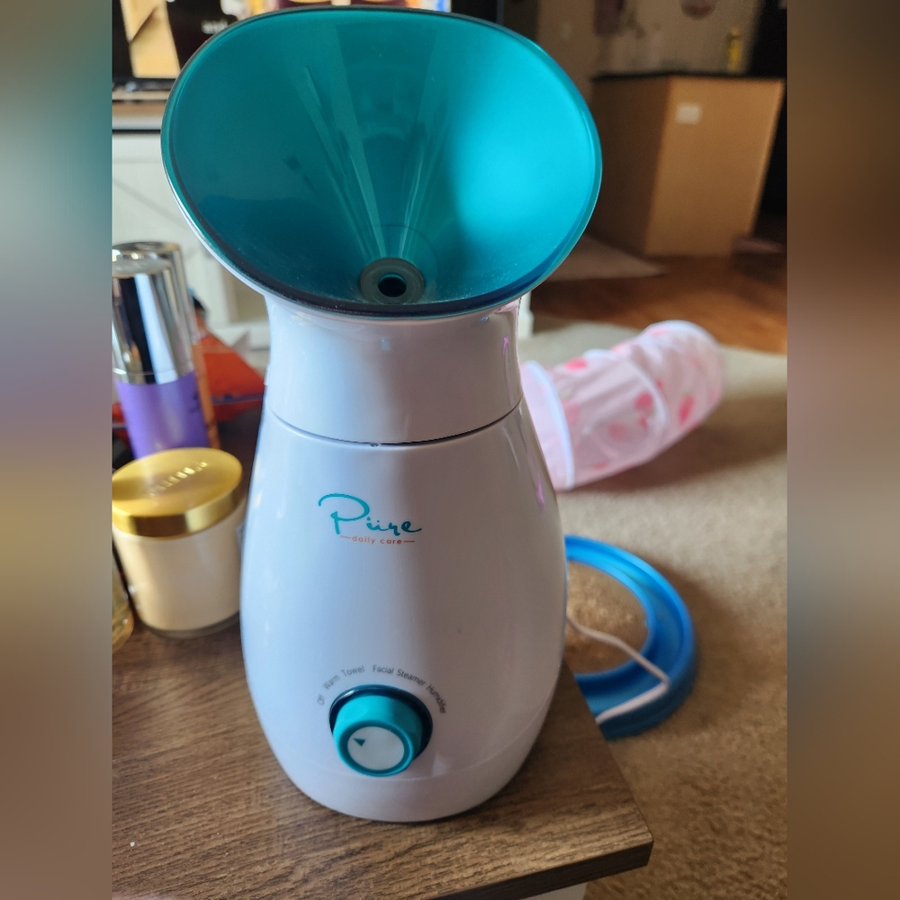 Facial steamer